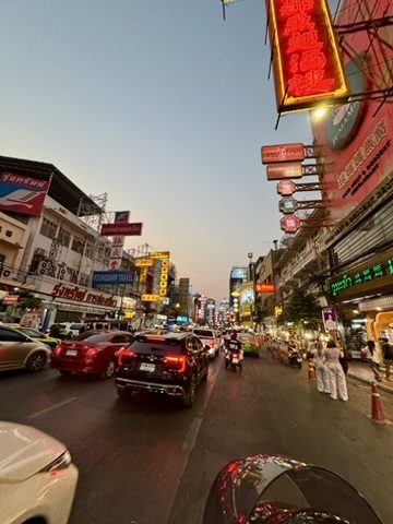 Bangkok Chinatown at dusk