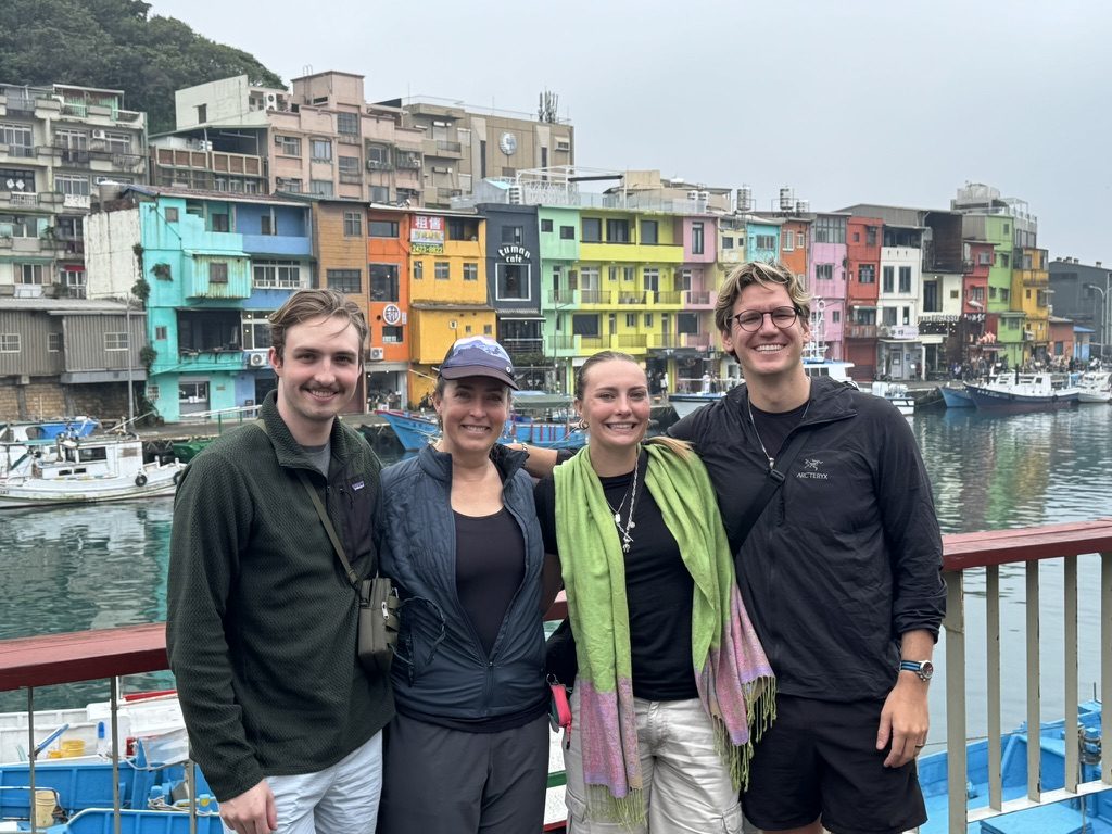 Group photo at Keelung colorful harbor