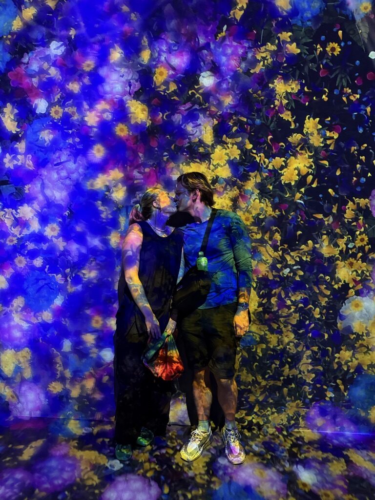 teamLab flowers